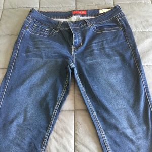 Guess skinny jeans.